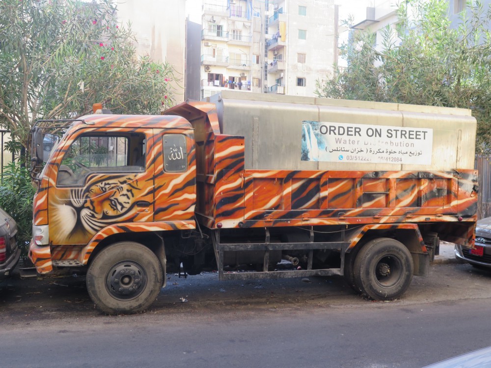 Truck with tiger airbrusch
