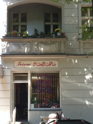 Oldschool Neukölln hairdresser